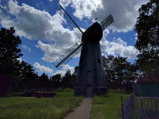 Mulino Brixton Windmill